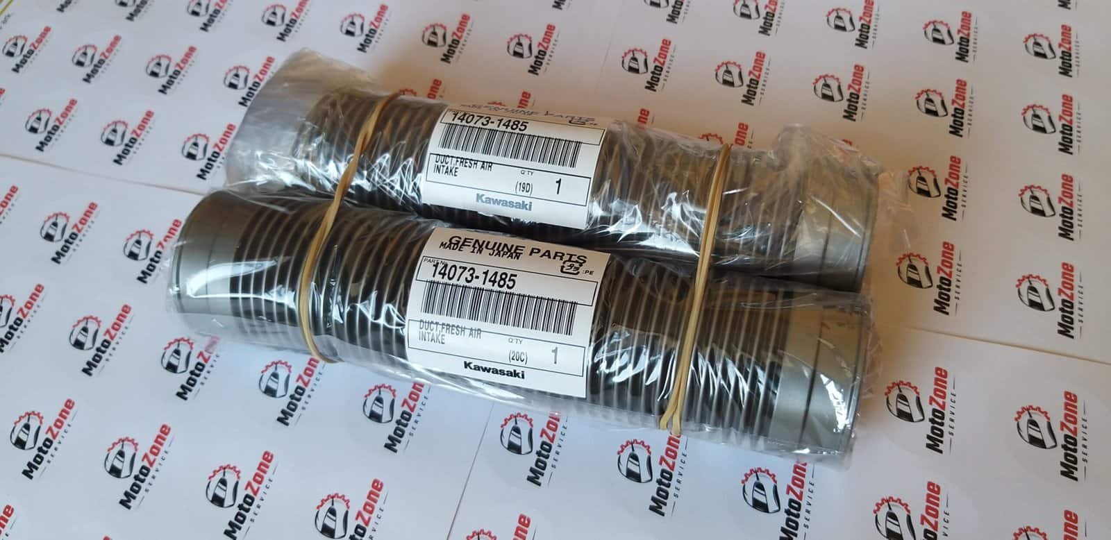 Kawasaki ZXR400 – Rura dolotu powietrza (DUCT, FRESH AIR INTAKE) 14073-1485