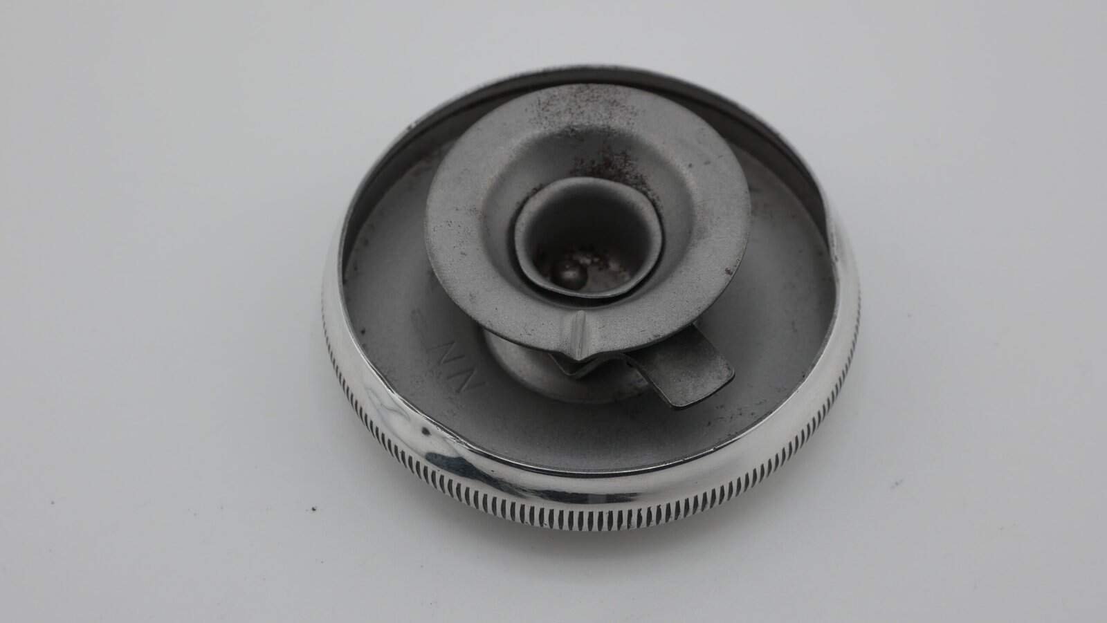 Korek zbiornika paliwa Simson KR51, SR4-1 (Spatz), SR4-2, SR4-2/1 (Star) po renowacji DDR puchar mały - obrazek 2