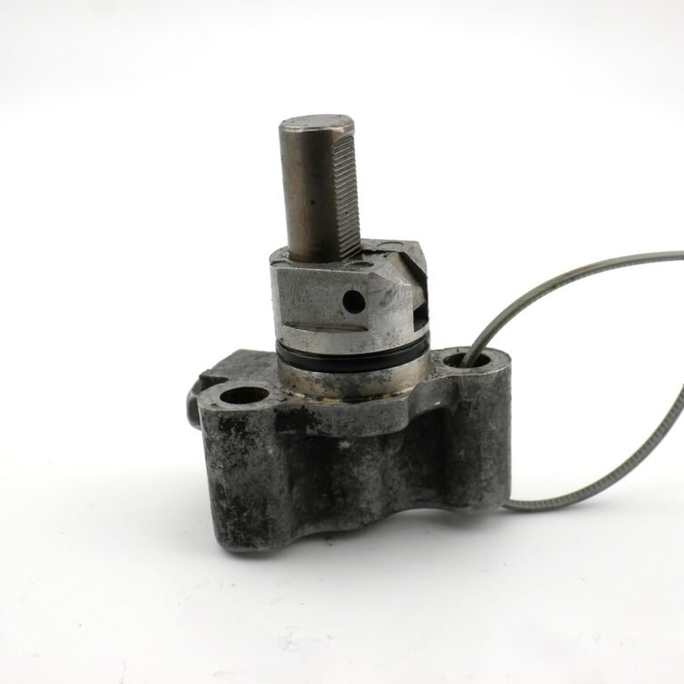 Przedni napinacz łańcucha rozrządu do Kawasaki ZXR400, używany, w dobrym stanie.