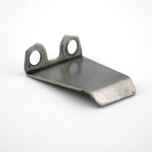 92037 Obejma przewodu alternatora (CLAMP,GENERATOR LEAD) – Kawasaki ZXR400 920371122 – używane