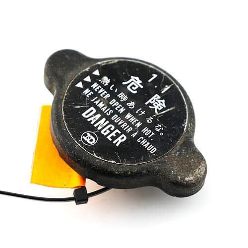 49085 Korek chłodnicy (CAP-ASSY-PRESSURE) – Kawasaki ZXR400 490851066 – używane