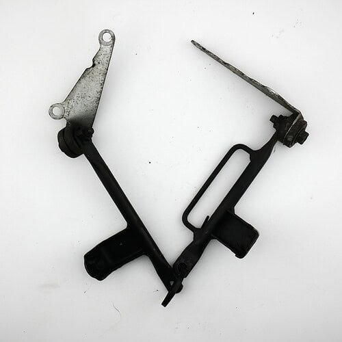 35011 / 35011A / 11047 / 11047A Wsporniki chłodnicy (komplet) (STAY / BRACKET) – Kawasaki ZXR400 350111584 / 350111585 / 110471378 / 110471379 – używane