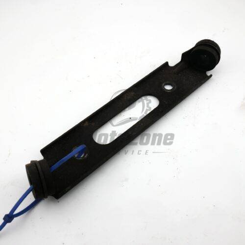 MotoZoneService - 11047 Uchwyt chłodnicy górny (BRACKET,RADIATOR) – Kawasaki ZXR400 110471402 – używane