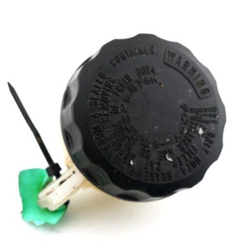 MotoZoneService - 43078 / 43027 / 43028 / 43026 Zbiorniczek tylnej pompy hamulcowej (komplet) (RESERVOIR / CAP / DIAPHRAGM) – Kawasaki ZXR400 430781082 / 430271051 / 430281057 / 430261051 – używane