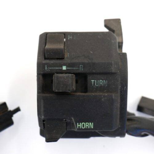 MotoZoneService - 46091A Przełączniki zespolone obudowa lewa (HOUSING-ASSY-CONTROL,LH) – Kawasaki ZXR400 460911447 – używane