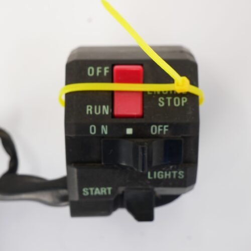 MotoZoneService - 46091 Przełączniki zespolone obudowa prawa (HOUSING-ASSY-CONTROL,RH) – Kawasaki ZXR400 460911441 – używane