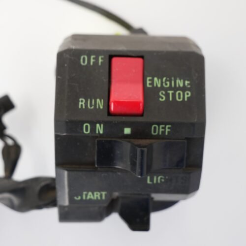 MotoZoneService - 46091 Przełączniki zespolone obudowa prawa (HOUSING-ASSY-CONTROL,RH) – Kawasaki ZXR400 460911441 – używane