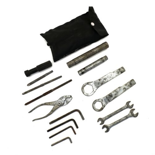 56007 Zestaw narzędzi motocyklowych (TOOL-KIT) – Kawasaki ZXR400 560071362 – używane