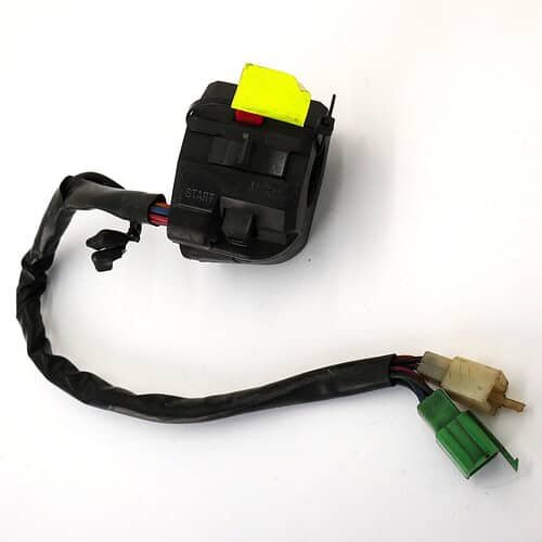 46091 Przełączniki zespolone obudowa prawa (HOUSING-ASSY-CONTROL,RH) – Kawasaki ZXR400 460911441 – używane