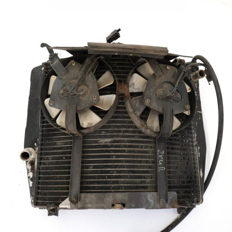 MotoZoneService - 39060 Chłodnica cieczy z dwoma wentylatorami na tor (RADIATOR) – Kawasaki ZXR400 390601112 – używane