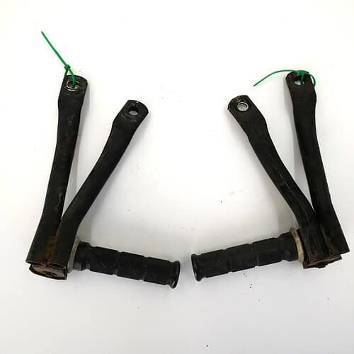 35011 / 34028 Podnóżki pasażera komplet (STEP,RR) – Kawasaki ZXR400 350111497 / 350111498 / 340281490 / 340281491 – używane