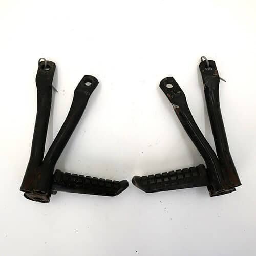 35011 / 34028 Podnóżki pasażera komplet (STEP,RR) – Kawasaki ZXR400 350111497 / 350111498 / 340281490 / 340281491 – używane