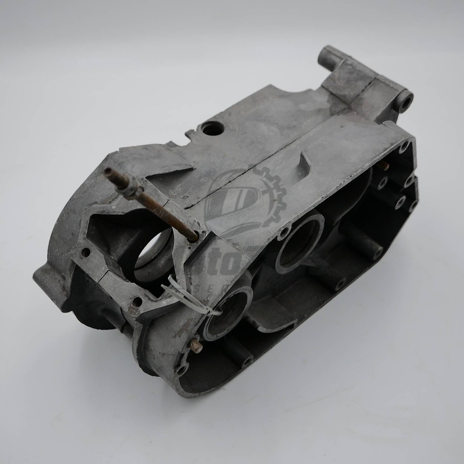 Kartery silnika M531/M541 – Simson S51 SR50 – DDR – używane – nr 4460889 4 MotoZoneService - Kartery silnika M531/M541 – Simson S51 SR50 – DDR – używane – nr 4460889 OEM