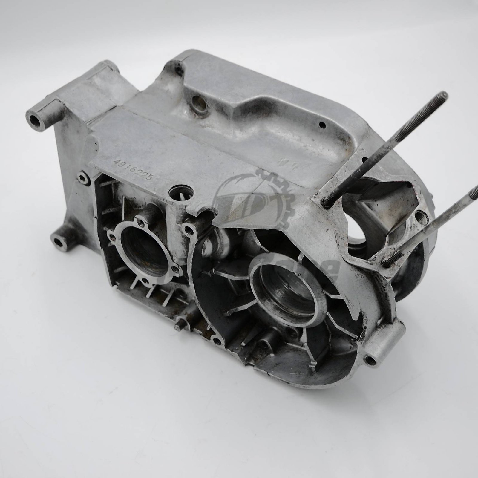 Kartery silnika M531/M541 – Simson S51 SR50 – DDR – używane – nr 4916225 1 MotoZoneService - Kartery silnika M531/M541 – Simson S51 SR50 – DDR – używane – nr 4460889 OEM