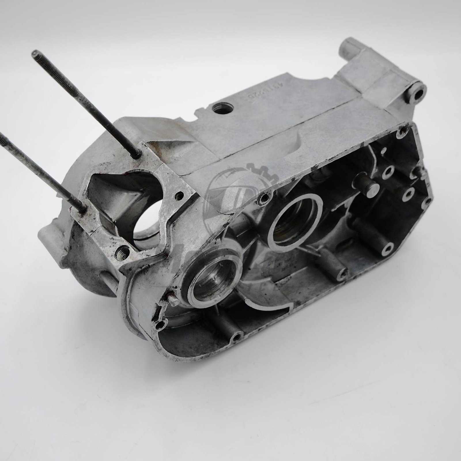 Kartery silnika M531/M541 – Simson S51 SR50 – DDR – używane – nr 4916225 4 MotoZoneService - Kartery silnika M531/M541 – Simson S51 SR50 – DDR – używane – nr 4460889 OEM