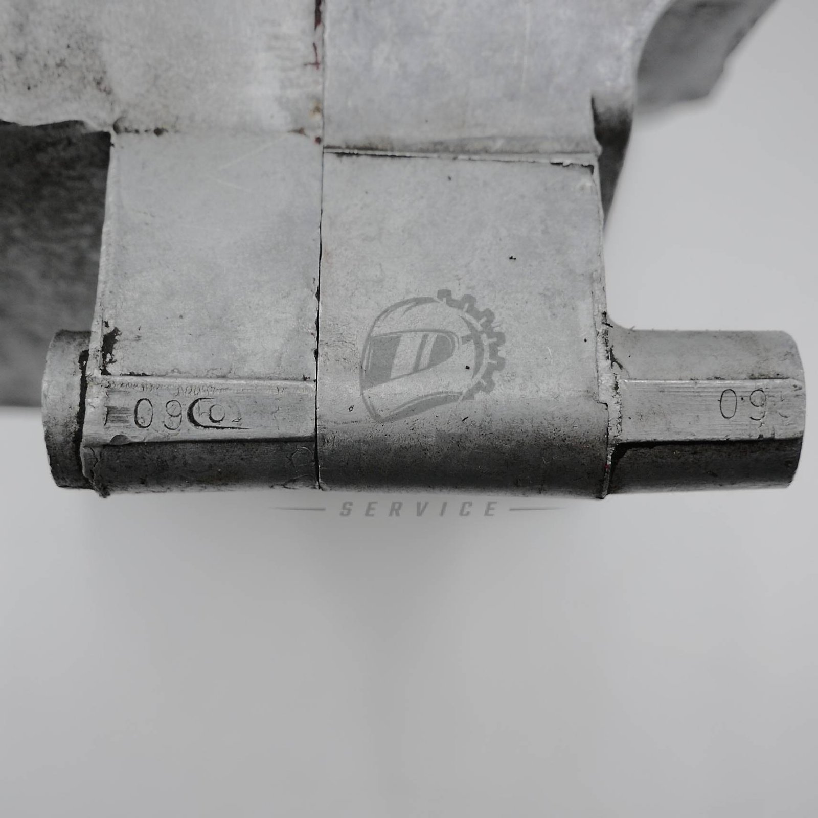 Kartery silnika M531/M541 – Simson S51 SR50 – DDR – używane – nr 4916225 5 MotoZoneService - Kartery silnika M531/M541 – Simson S51 SR50 – DDR – używane – nr 4460889 OEM
