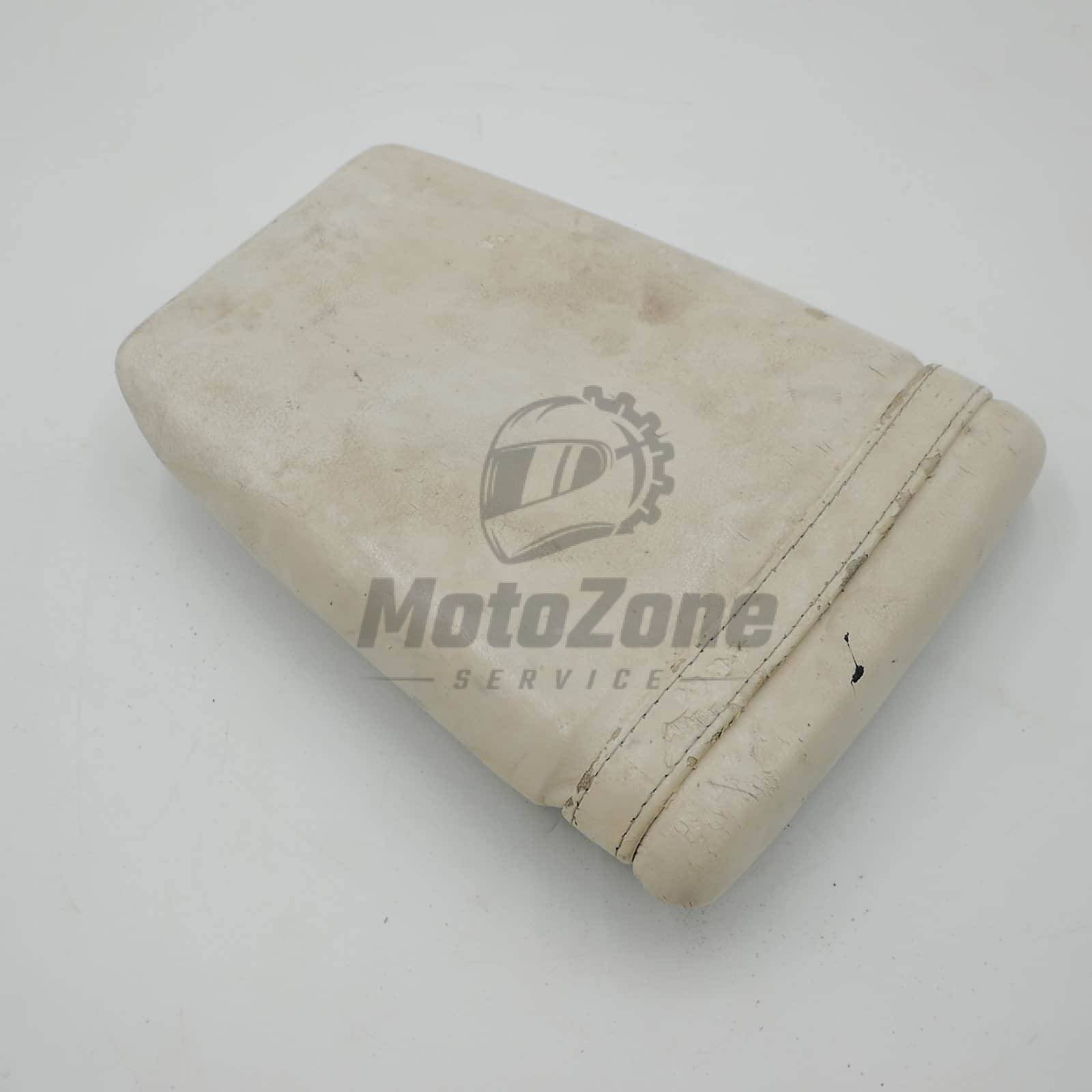 53001A Siedzenie tylne białe wersja H (SEAT-ASSY, RR, WHITE) – Kawasaki ZXR400H 1989-1990 53001-1588 – używane 3 MotoZoneService -4