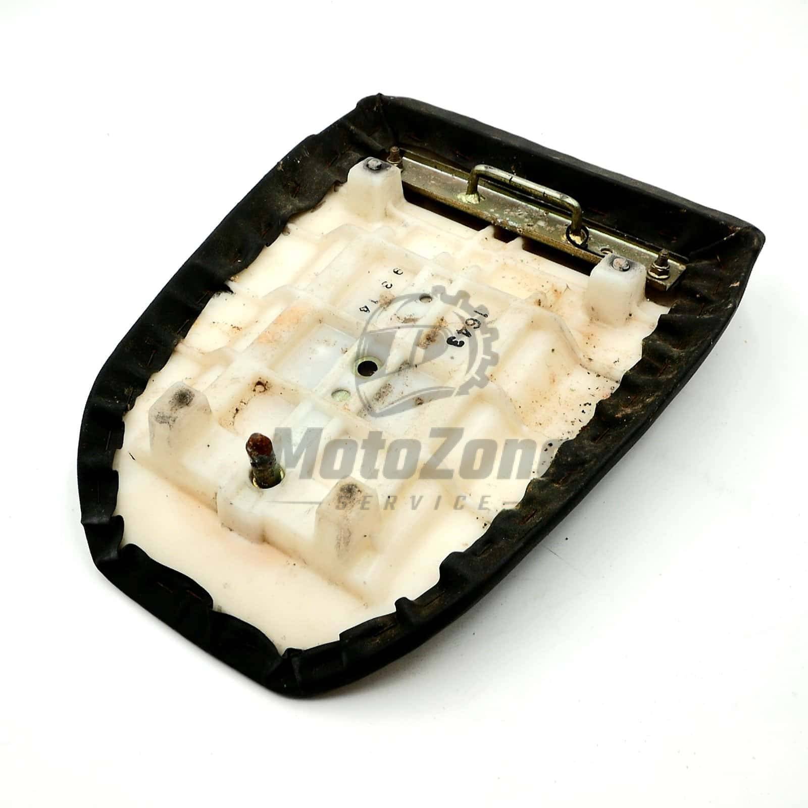 53001A Siedzenie tylne pasażera czarne (SEAT-ASSY, RR, BLACK) – Kawasaki ZXR400 530011643MA – używane 2 6 MotoZoneService -4