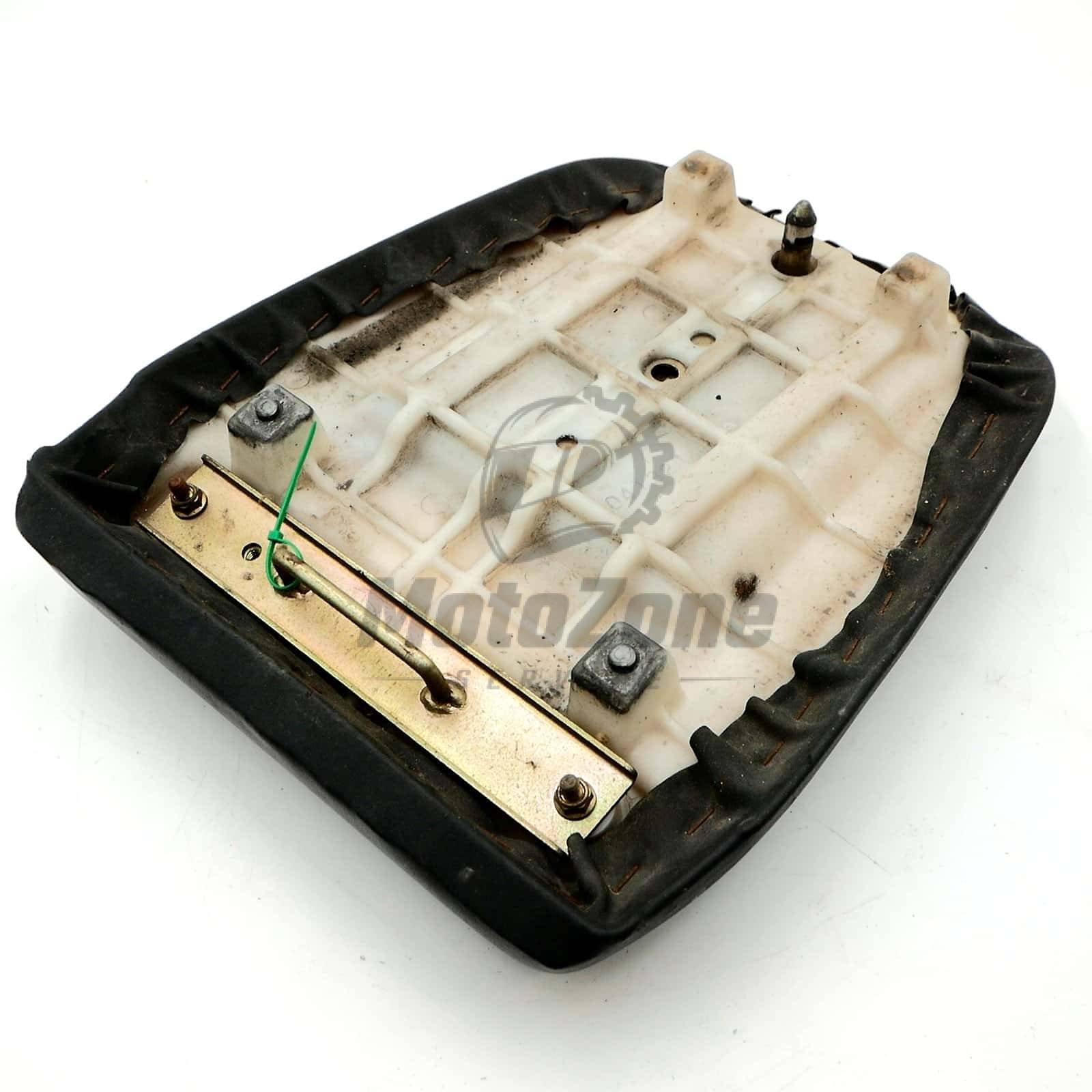 53001A Siedzenie tylne pasażera czarne (SEAT-ASSY, RR, BLACK) – Kawasaki ZXR400 530011643MA – używane 7 5 MotoZoneService -4
