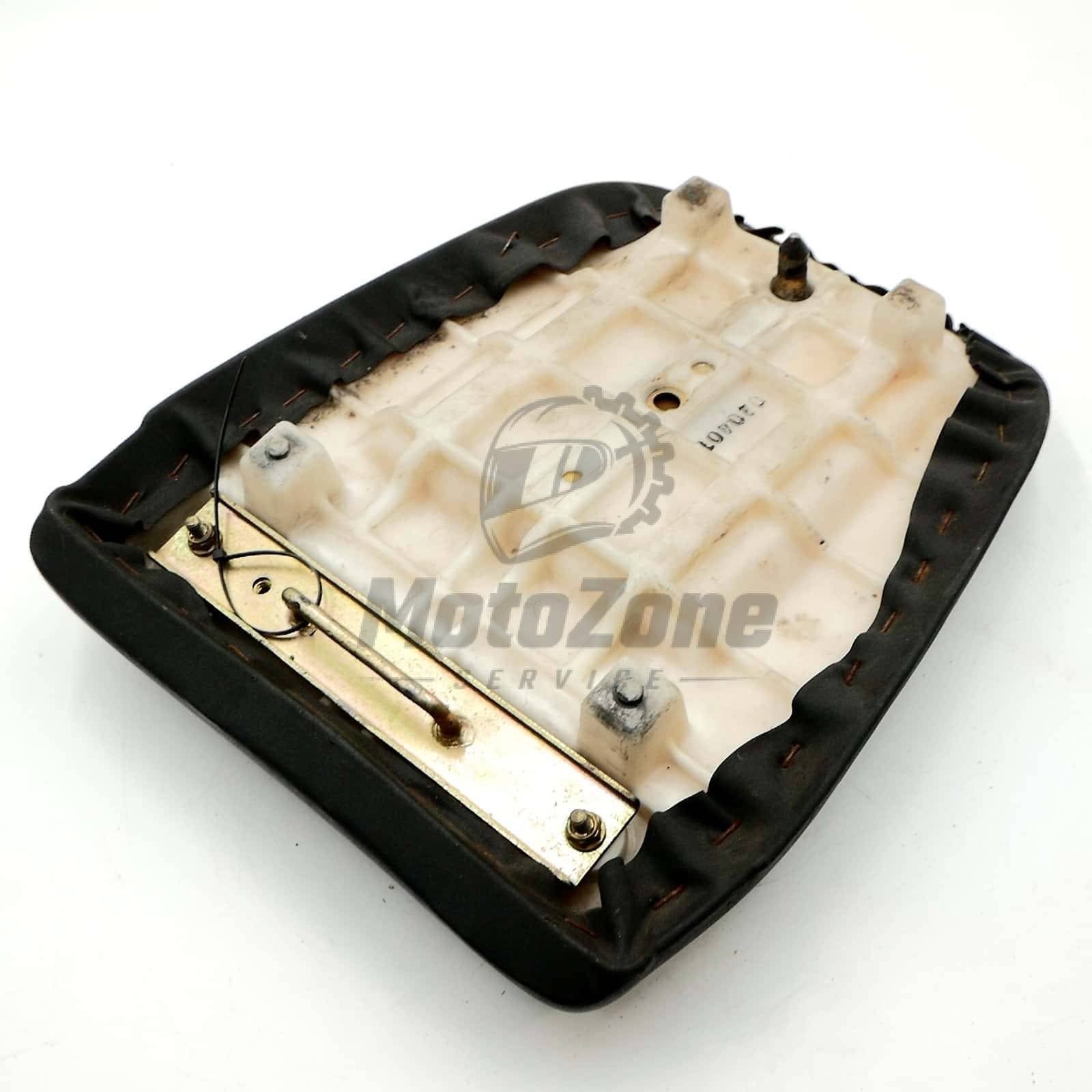 53001A Siedzenie tylne pasażera czarne (SEAT-ASSY, RR, BLACK) – Kawasaki ZXR400 530011643MA – używane 9 5 MotoZoneService -4