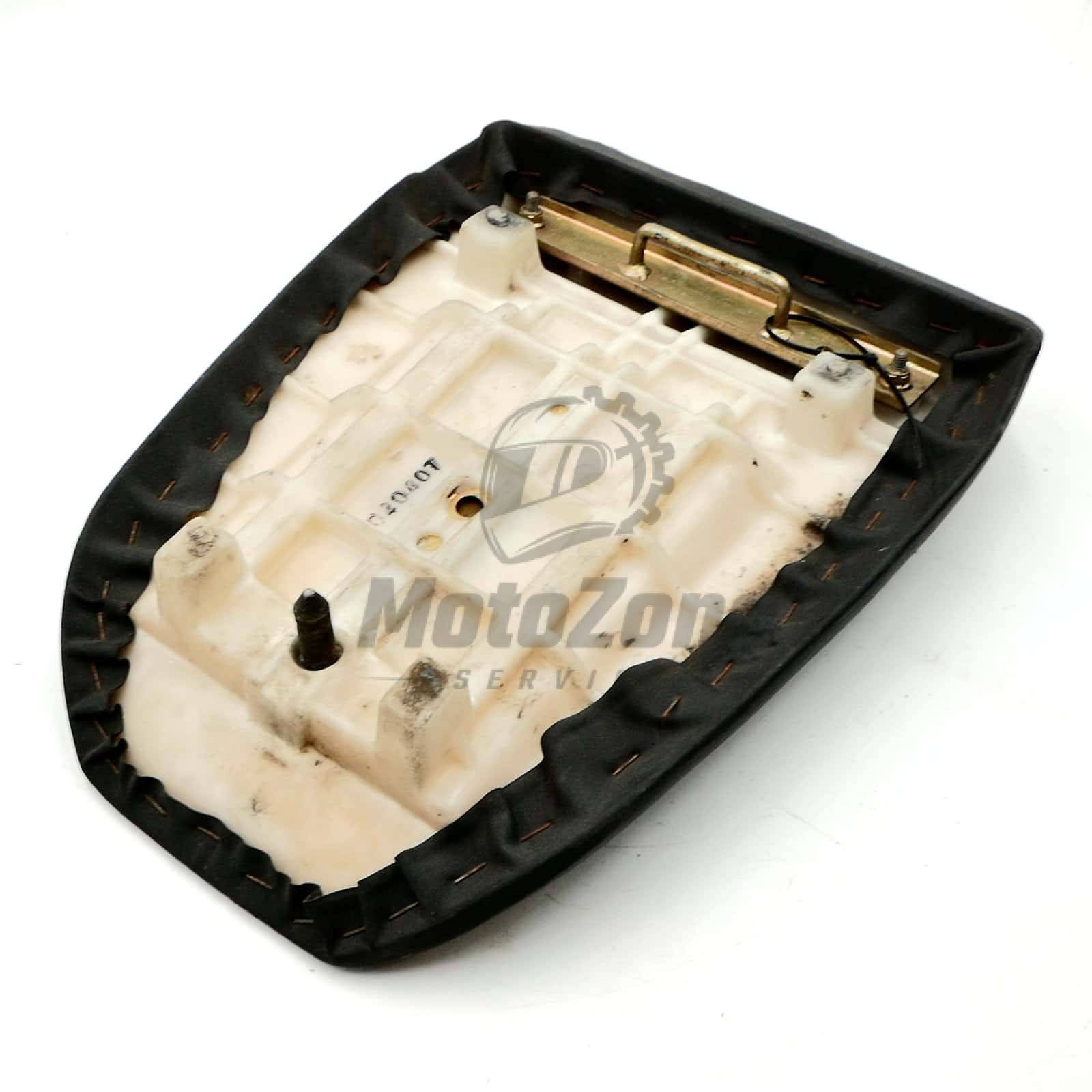53001A Siedzenie tylne pasażera czarne (SEAT-ASSY, RR, BLACK) – Kawasaki ZXR400 530011643MA – używane 9 6 MotoZoneService -4