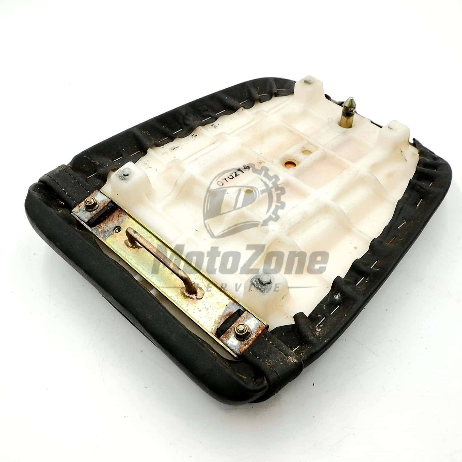 53001A Siedzenie tylne pasażera czarne (SEAT-ASSY, RR, BLACK) – Kawasaki ZXR400 530011643MA – używane 10 5 MotoZoneService -4