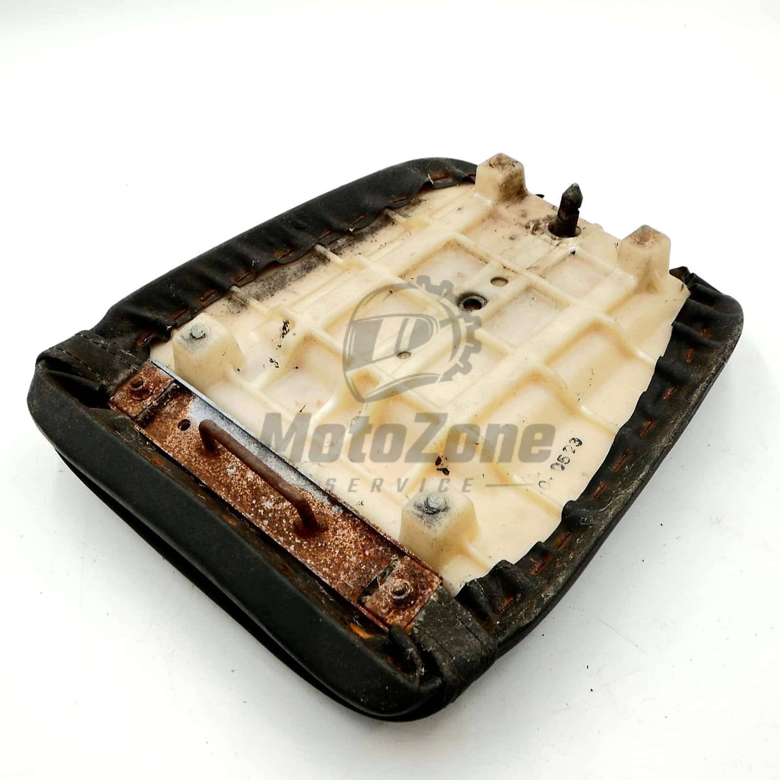 53001A Siedzenie tylne pasażera czarne (SEAT-ASSY, RR, BLACK) – Kawasaki ZXR400 530011643MA – używane 11 5 MotoZoneService -4