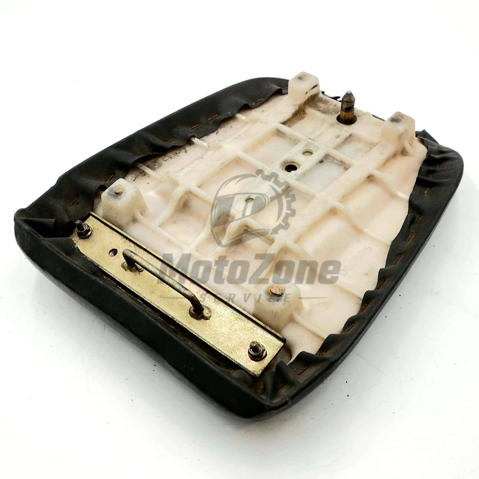 53001A Siedzenie tylne pasażera czarne (SEAT-ASSY, RR, BLACK) – Kawasaki ZXR400 530011643MA – używane 12 5 MotoZoneService -4
