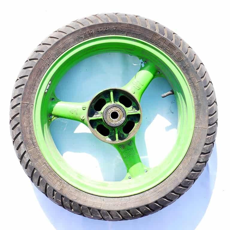 MotoZoneService - 41073 Tylne kołozielone (WHEEL-ASSY,RR,L.GREEN) – Kawasaki ZXR400 410731472CJ – używane OEM