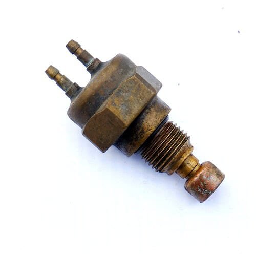 MotoZoneService - 27010 Włącznik wentylatora chłodnicy czujnik (SWITCH,FAN) – Kawasaki ZXR400 270101317 – używane OEM