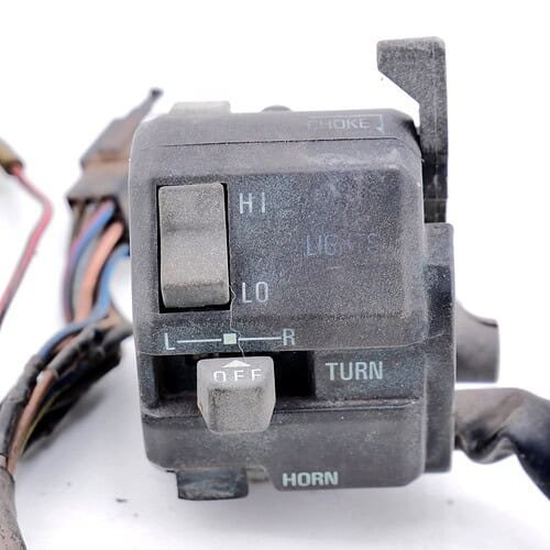 MotoZoneService - 46091A Przełączniki zespolone obudowa lewa (HOUSING-ASSY-CONTROL,LH) – Kawasaki ZXR400 460911447 – używane 2 (Kopia) OEM