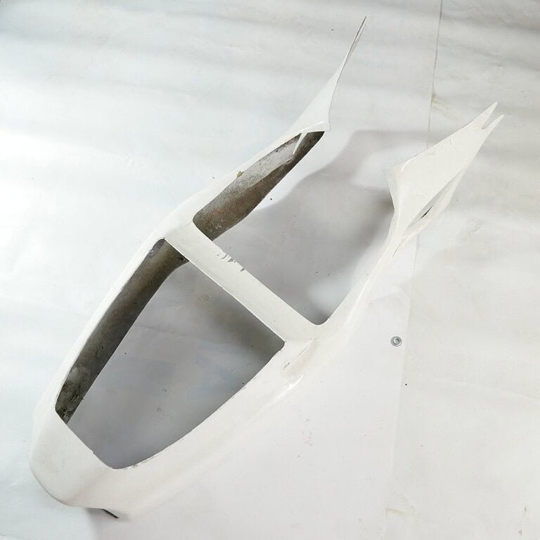 36030 / 36030 Owiewka tylna zadupek biały laminat (SEAT COWLING,RACING) – Kawasaki ZXR400 – używane MotoZoneService - 55049 Owiewka górna przednia czasza biało-niebieska (COWLING.,UPP,P.WHITE/BLUE) – Kawasaki ZXR400 5504950336F – używane OEM